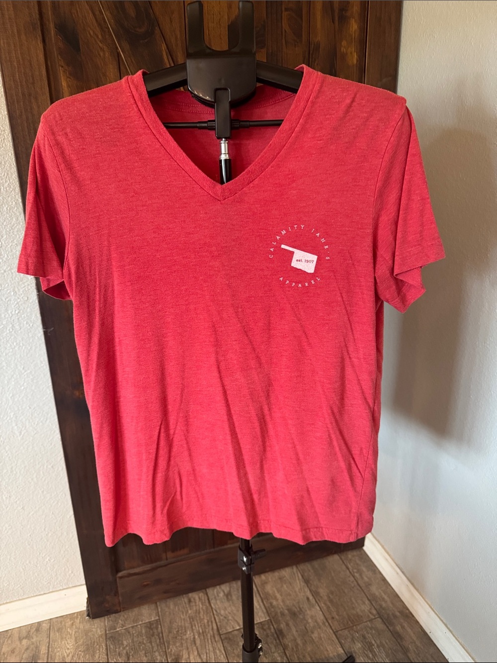 Everyday V-Neck Tee - Coral Pink